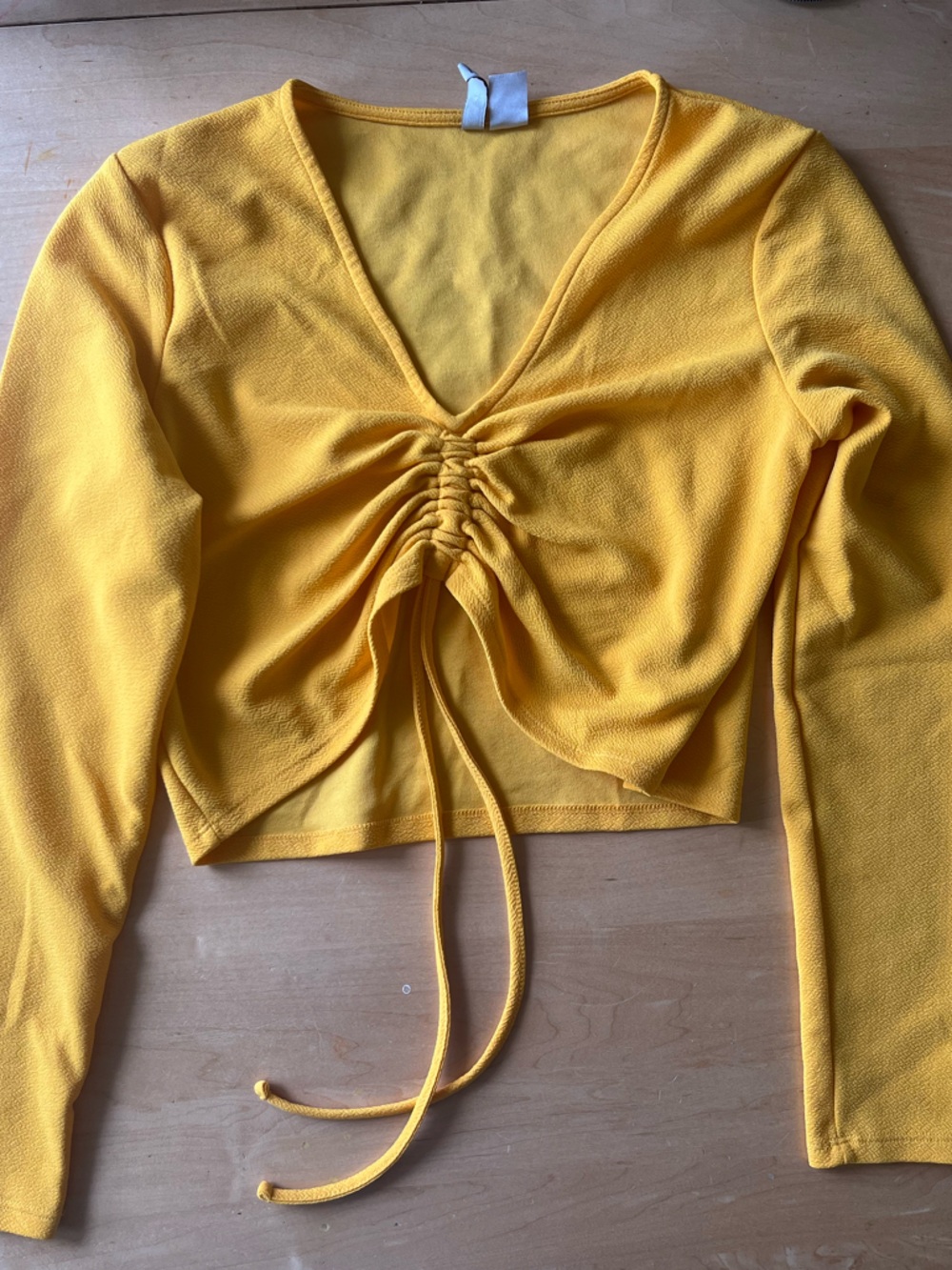 Divided Yellow Ruched V-Neck Long Sleeve Crop Top